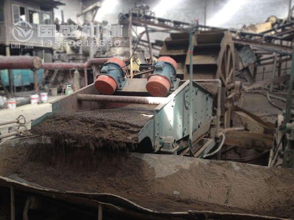 砂金礦脫水振動(dòng)篩 砂金礦脫水振動(dòng)篩